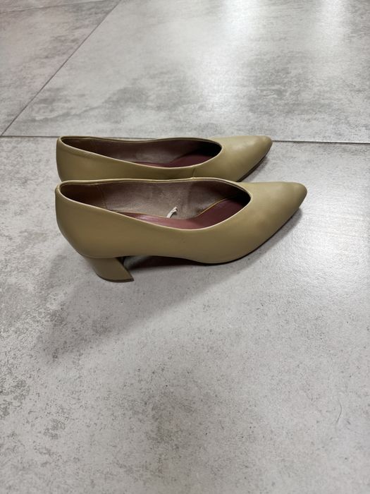 Туфли  и разные в отличном состоянии