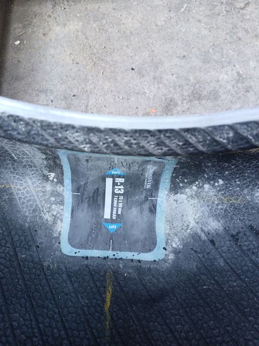 Продам комплект шин 215/65/R16