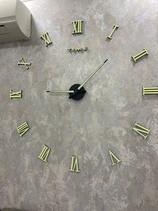 3 D Soatlar Fosfurniy Tunda Yonadi