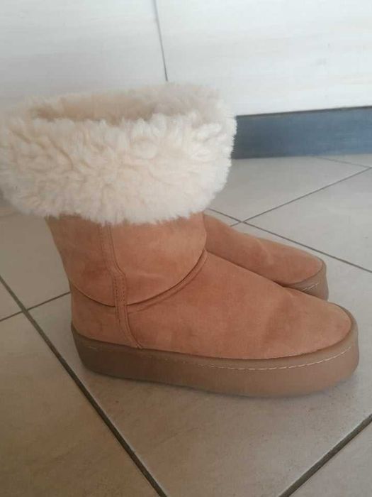 Велурени боти с пух, размер 36