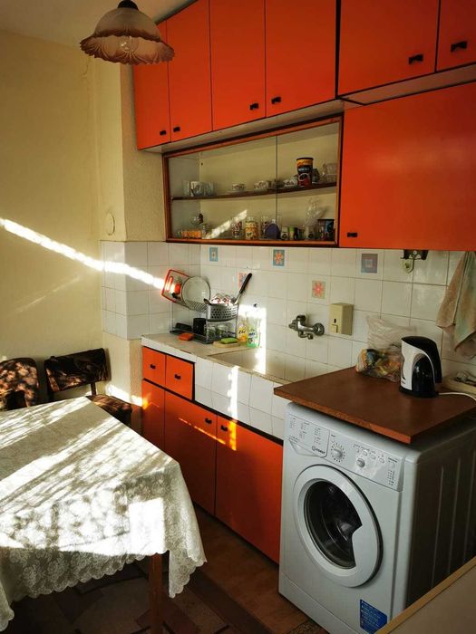 Дава се под наем Тристаен апартамент в Пловдив, Гагарин - 90 кв.м за 321.3 € - Снимка #2