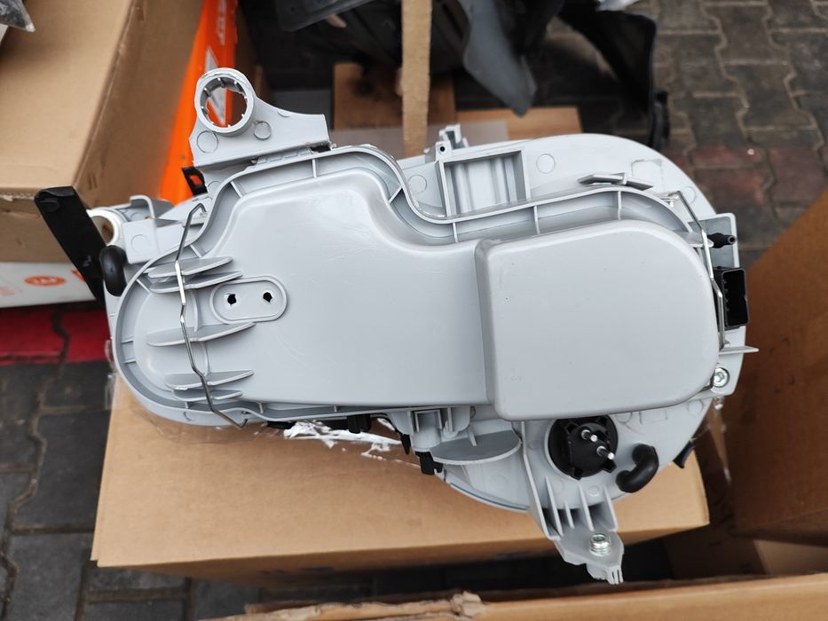 Мерс 210 фара доресталинг