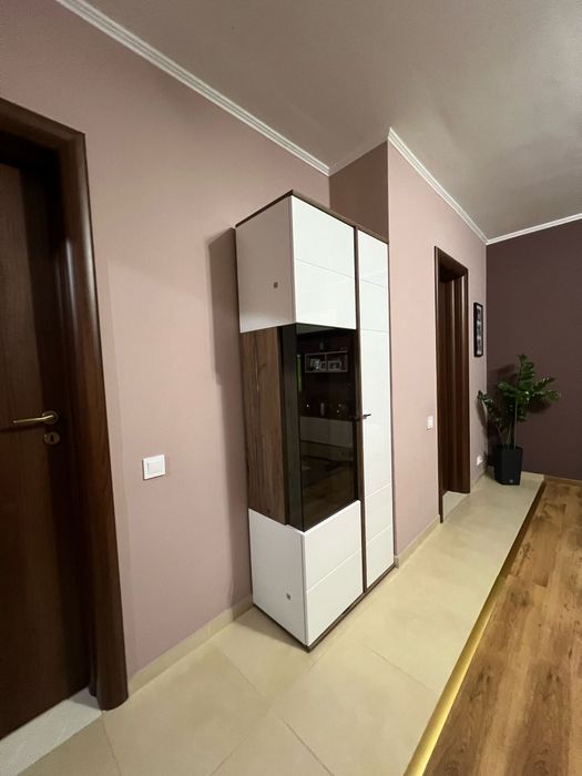 Vitrina / dulap pentru living