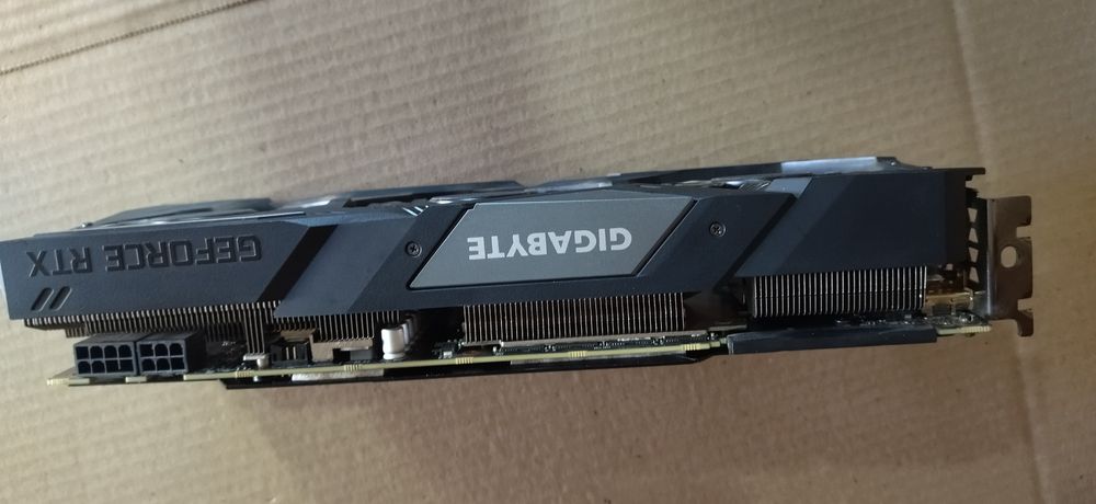 Видеокарта GeForce Gigabyte RTX 2080 super 8GB