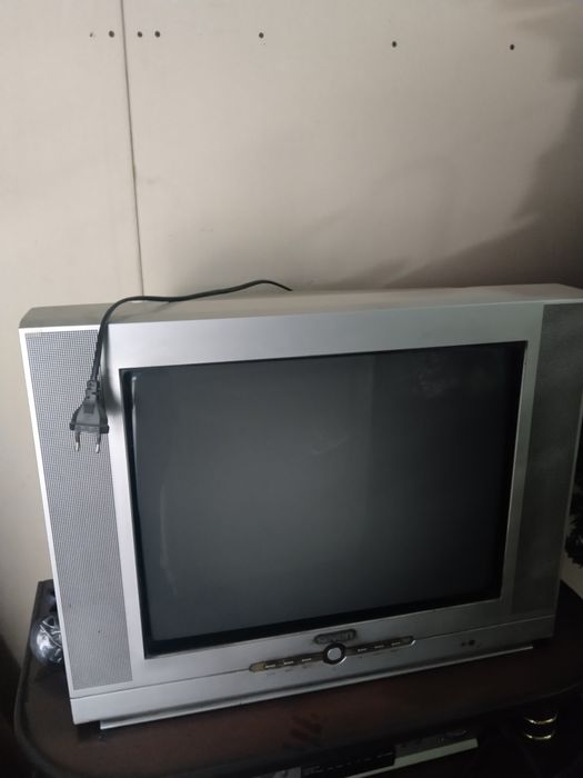 Продам телевизор