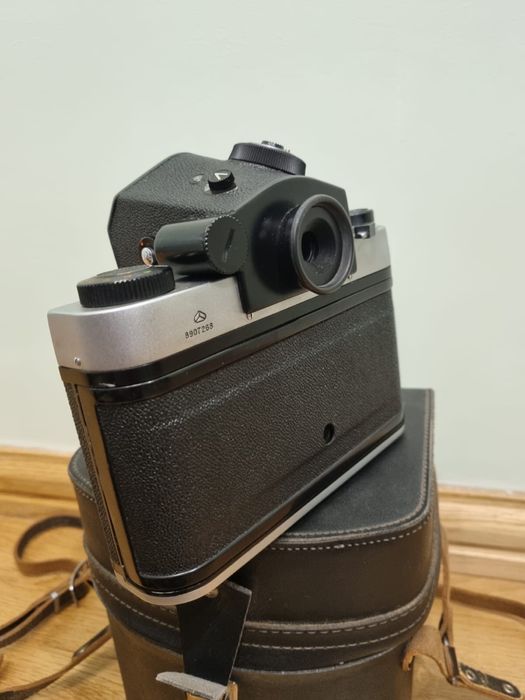 Aparat foto format mediu Kiev 60 nou