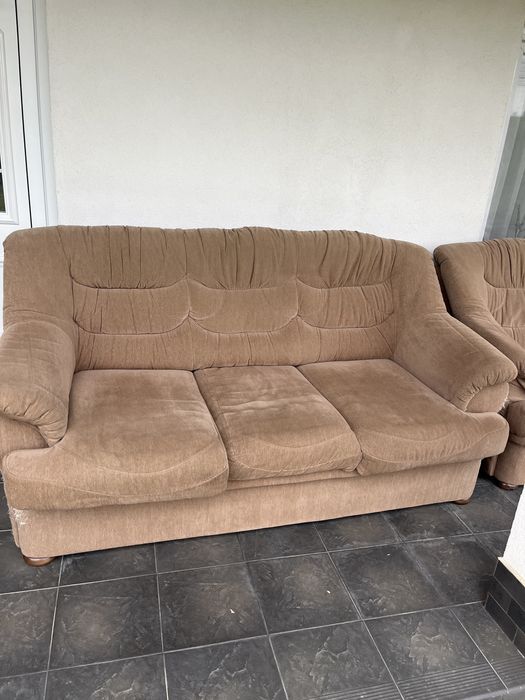 Canapea extensibila de 3 locuri si canapea fixa de 2 licuri
