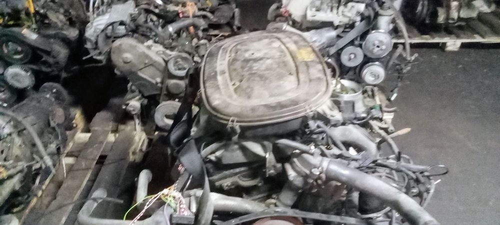 двигателя 210. Мерседес двигателя 124.