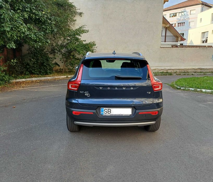 VOLVO XC40 2021 — imagine 4