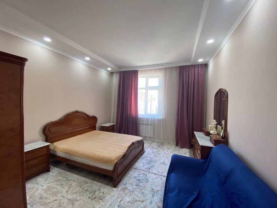 Продаётся квартира в центре города 2 этаж 3 комнатная