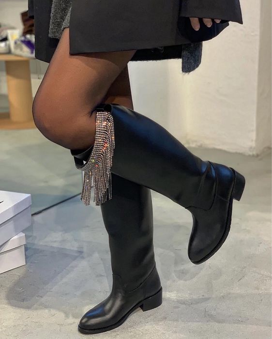 Женские сапоги