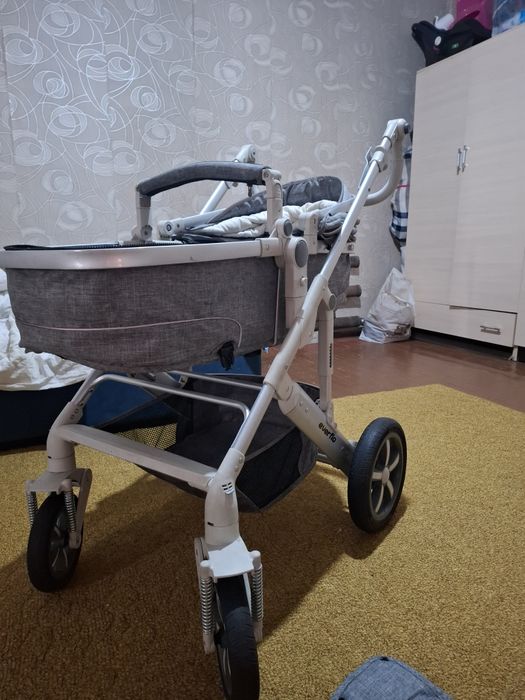 Продам коляску .