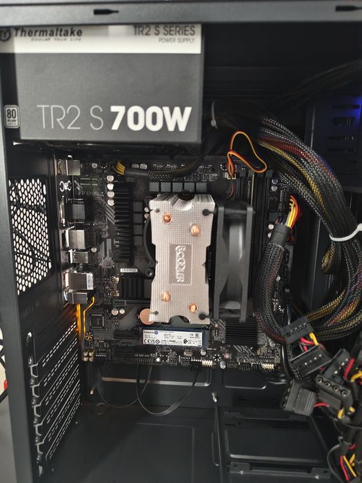 Продам системный блок i7 12700