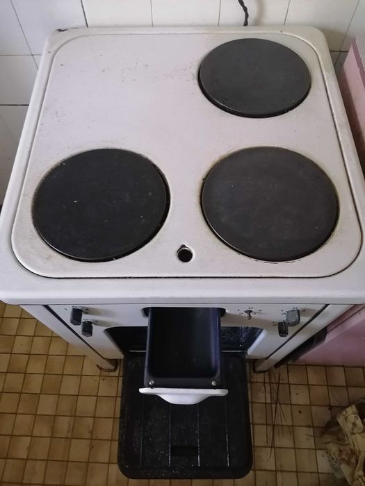 Ретро готварска печка