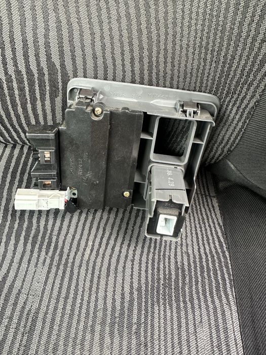 Контролен панел за стъкла на honda crv rd1