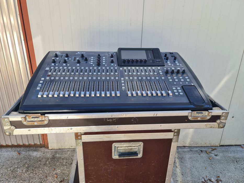 Mixer Behringer X32