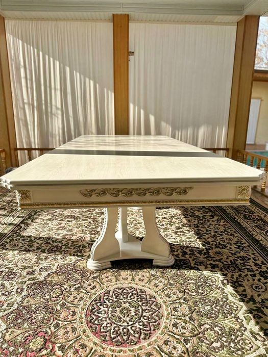 Стол-стул 12 кишилик, материал: Чинор! Холати яхши!