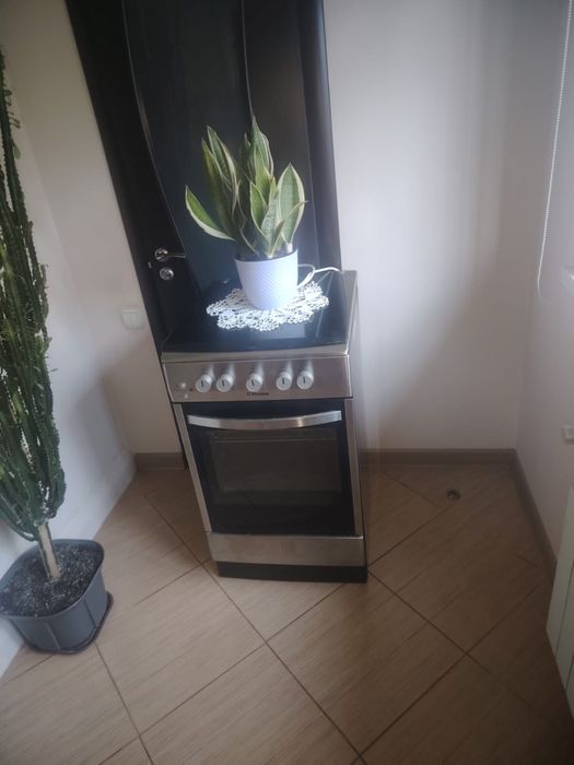 Продам газовую плиту Hansa