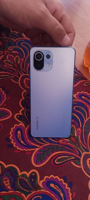 11 lite 5G 256 talik xotira dakument bor ishlashi zur narxi 150$ kelsh