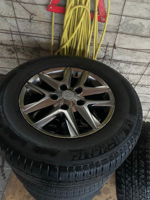 Шины с дисками в комплекте 285\60\18