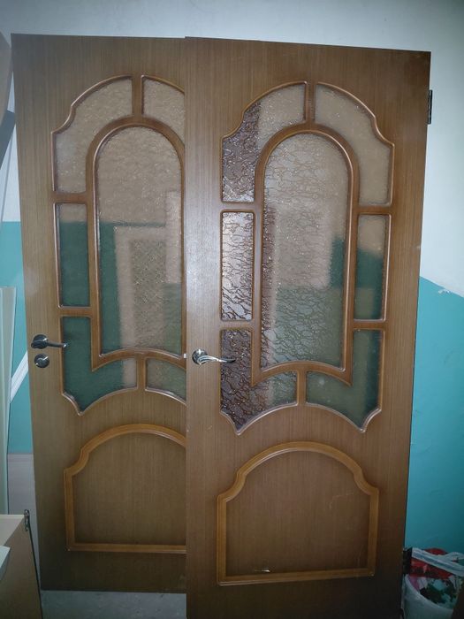 Продам межкомнатные двери