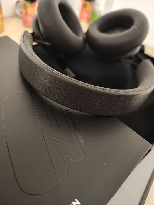 Casti Bang & Olufsen Beoplay H4 RAF Camora x Anthra Studios