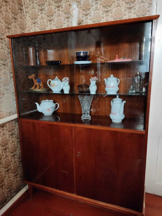 Шкаф мини сервант