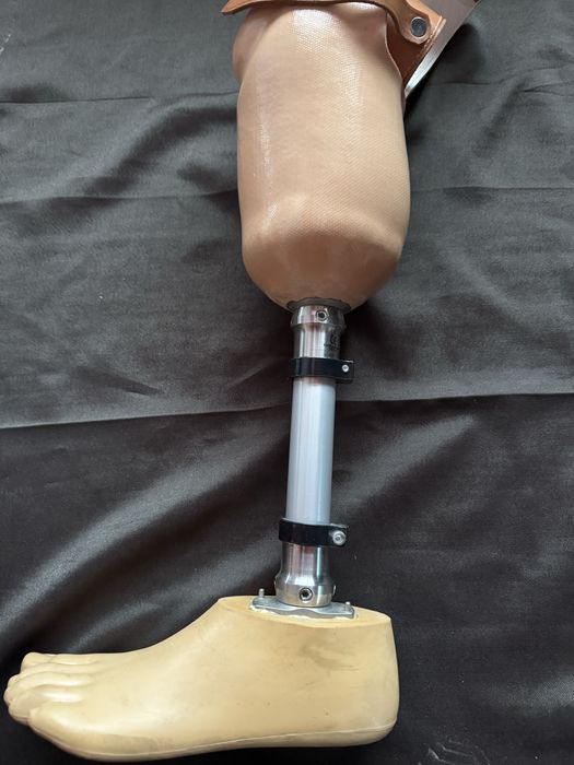 Proteza amputatie gamba