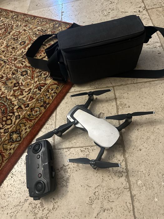 Doua drone Dji mavic air  drona