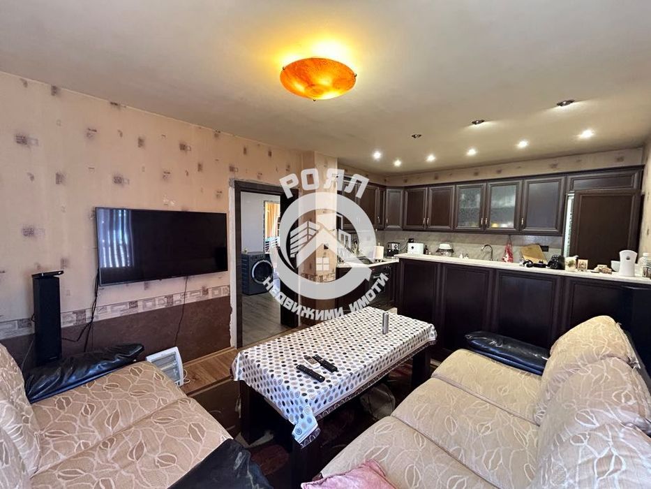 Продава се Къща в с. Йоаким Груево, Област Пловдив - 400 кв.м за 450 €/кв.м - Снимка #1