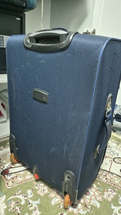 Продам чемодан бу