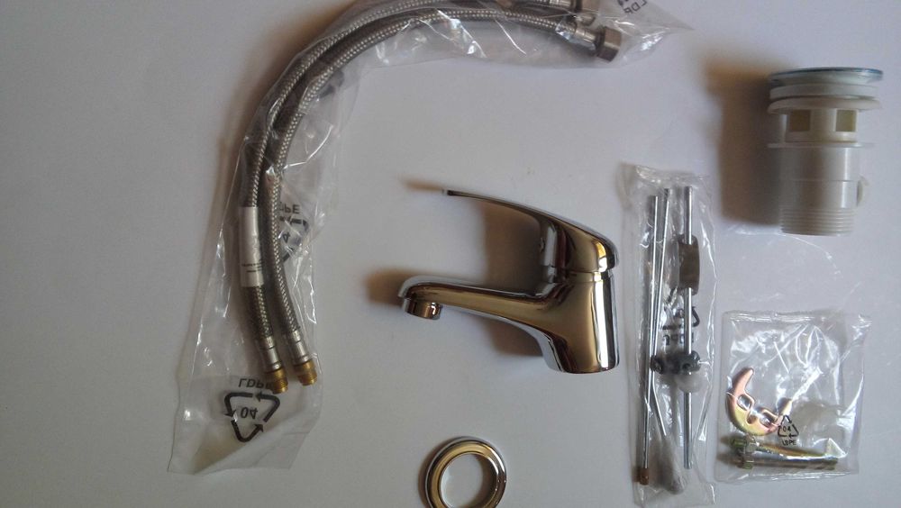 Смесител за умивалник