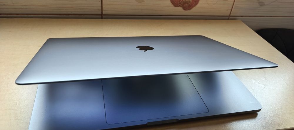 Ansamblu Display Macbook Pro A2141 16"inch IPS Retina 3072x1920_ca NOU