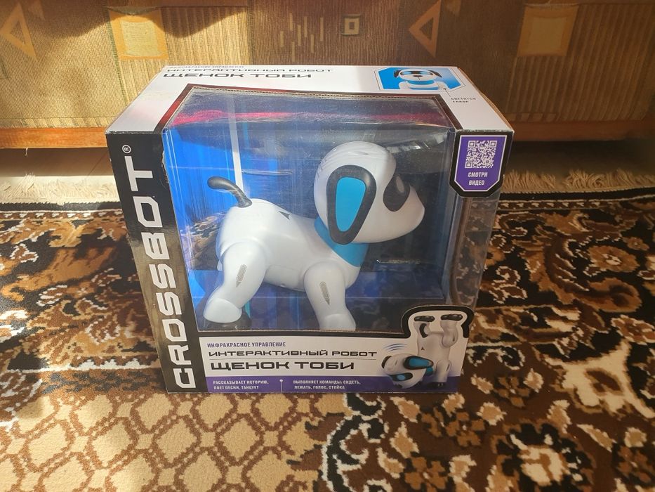 Интерактивный робот-игрушка