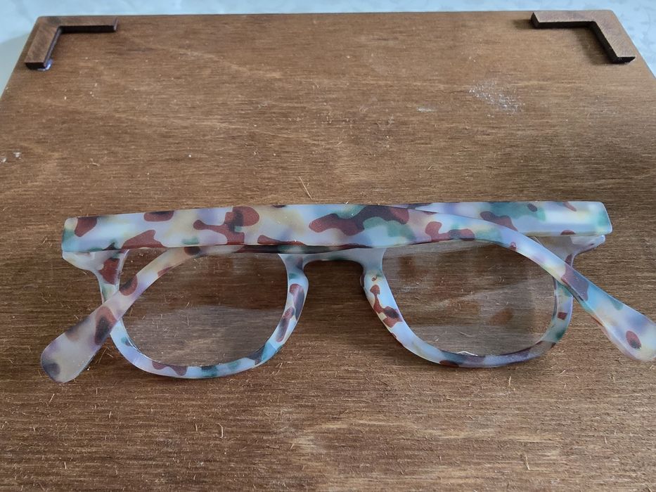 Продам оправу унисекс