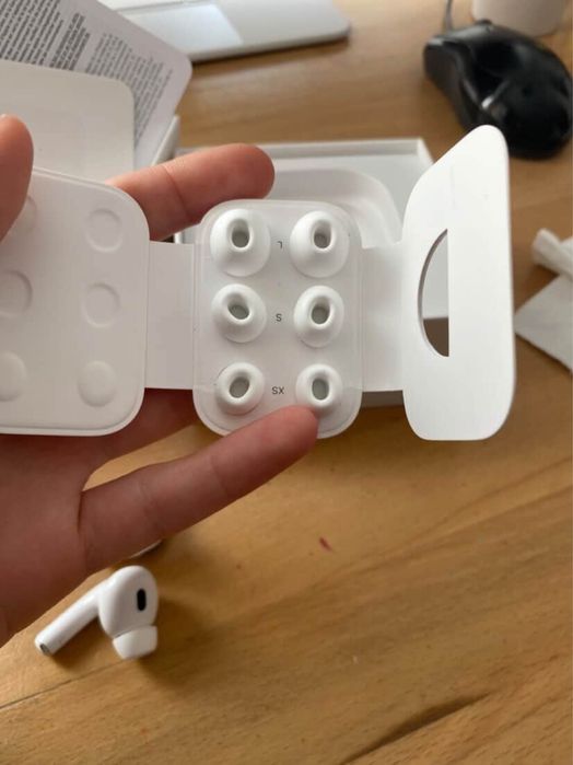 Casti airpods 2