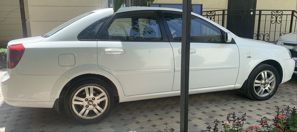 Lacetti 1.8 автомат 3 позиция
