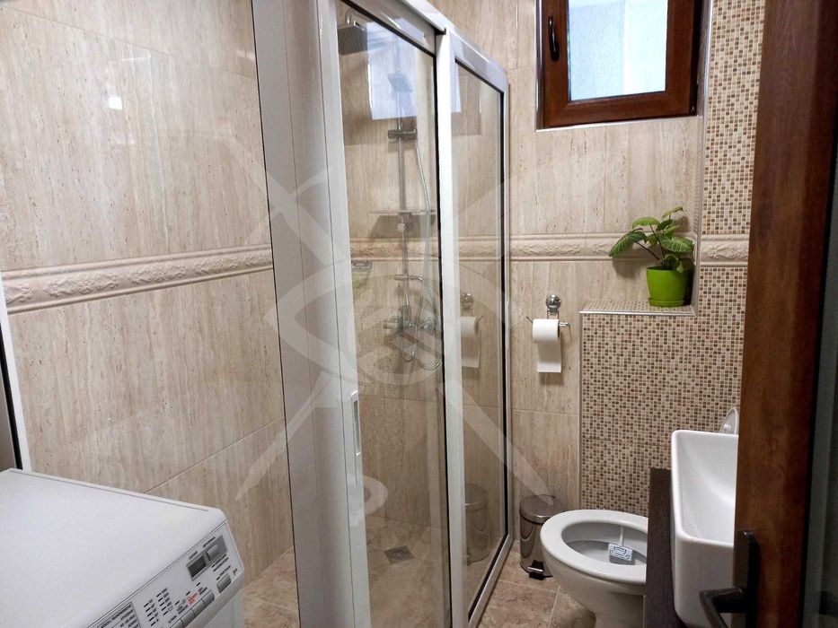 Дава се под наем Тристаен апартамент в Варна, Лятно кино Тракия - 111 кв.м за 800 € - Снимка #6