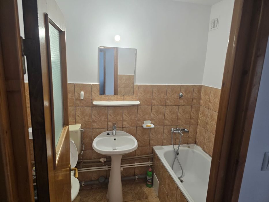 Garsoniera de închiriat