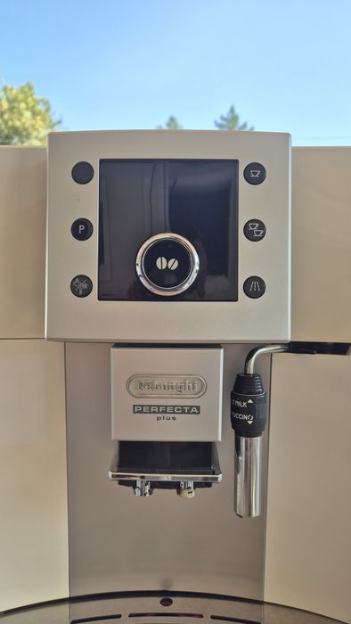 Кафемашина Кафеавтомат Робот De’Longhi PERFECTA PLUS ! De Longhi – ВНОС ОТ ШВЕЙЦАРИЯЦАРИЯ