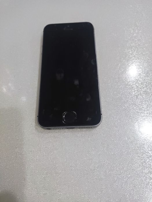 продаю айфон 5 s