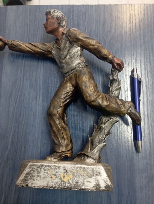 Статуя на спортист.