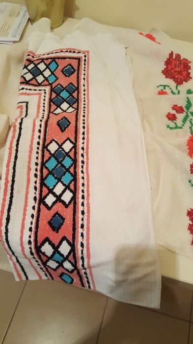 Fata de masa si prosoape traditionale + perne decor