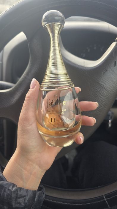Парфюм dior jadore