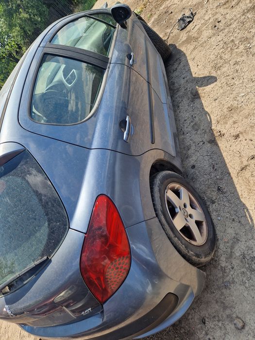 Dezmembrez Peugeot 207 1.4 hdi