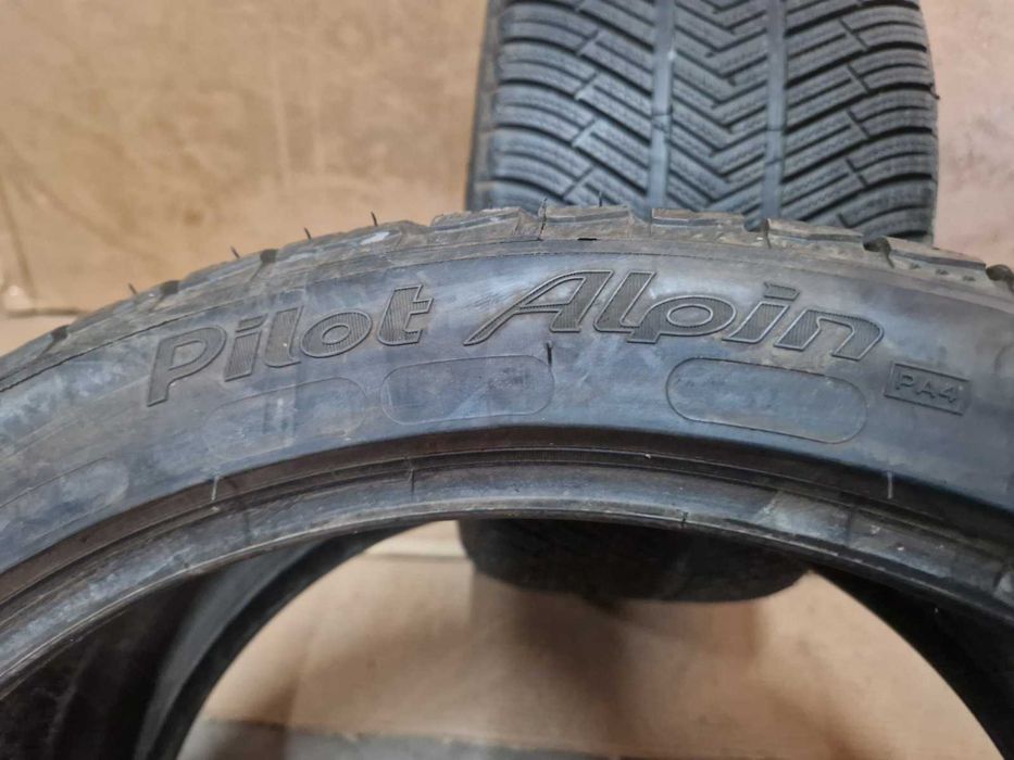 2 Michelin R20 285/35
зимни гуми
DOT3619