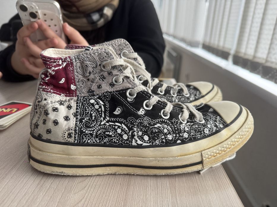 продаю конверсы 39