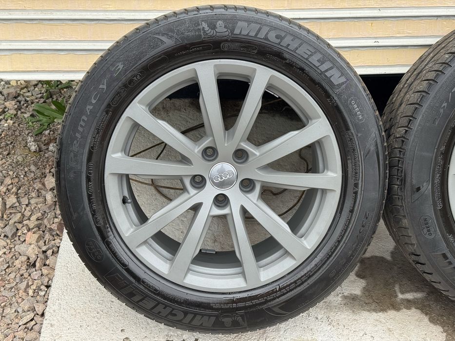 ОРИГИНАЛНИ Джанти 18” Audi A8/A6/A7 с ЛЕТНИ гуми 235/55/18
