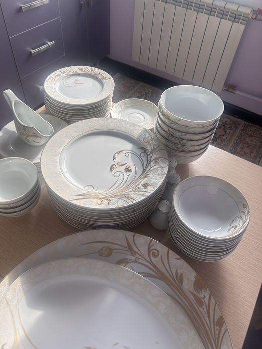 Продам сервиз на 12 персон