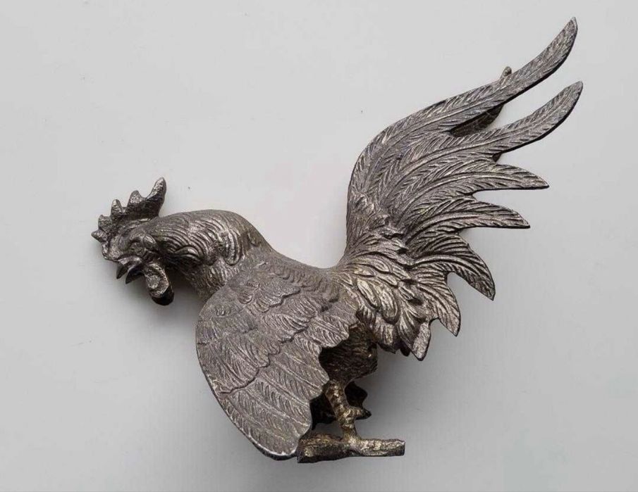 Cocos ornamental din bronz